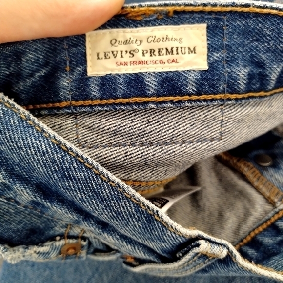 Levi's Premium 501 ORIGINAL FIT WOMEN'S JEANS dark wash sz 29 - Picture 4 of 11